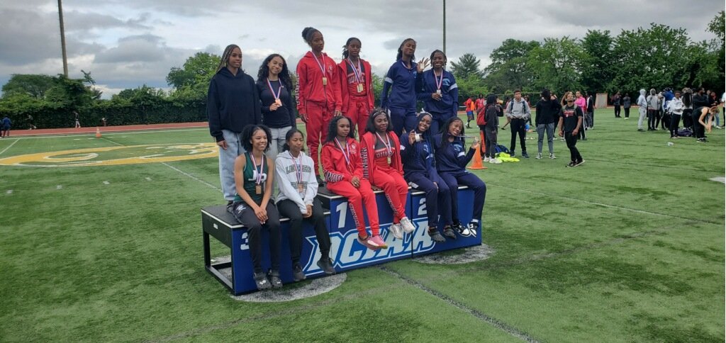 Congrats to our Rambler Girls 4x100 relay team on placing 2nd, 11th grader Anthony Mitchell on placing 2nd in the Shot Put and 9th grade Ja'Naiya Brown on placing 3rd in the 100 meter dash at the 2024 DCIAA HS Outdoor T/F City Championship meet.