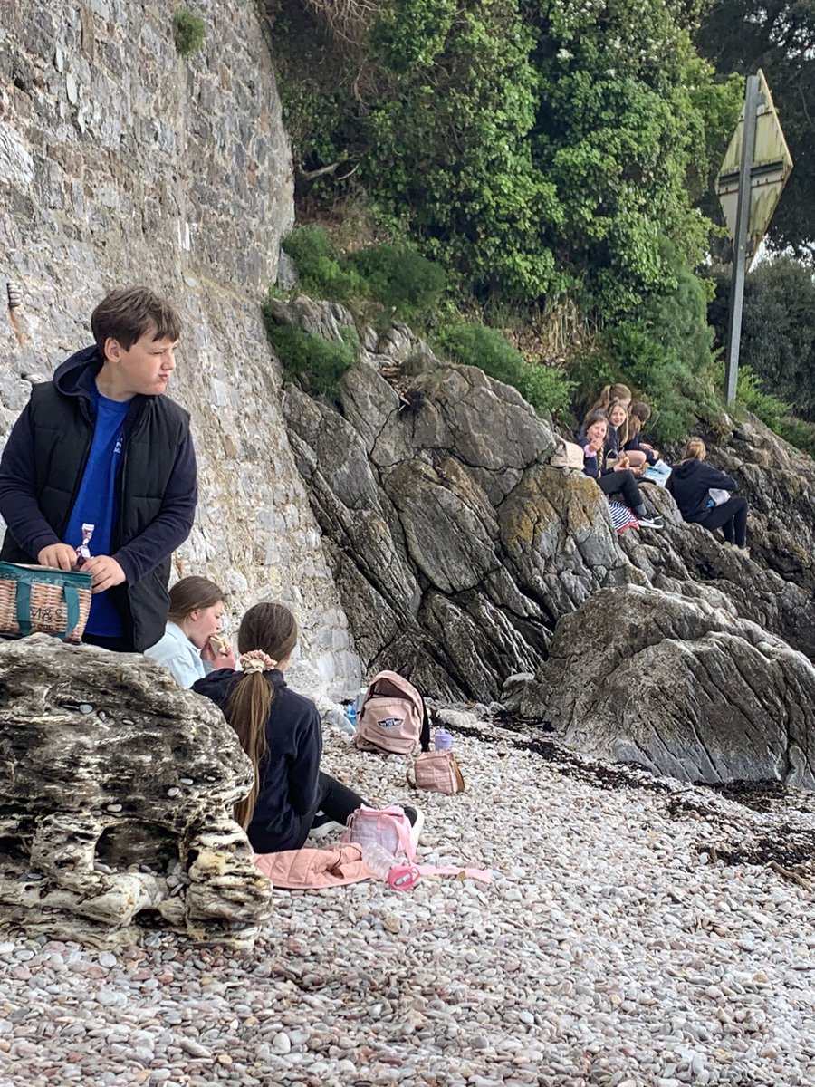 SATs are done ✔️ We started the morning with bacon sandwiches and ended it with lunch on the beach.