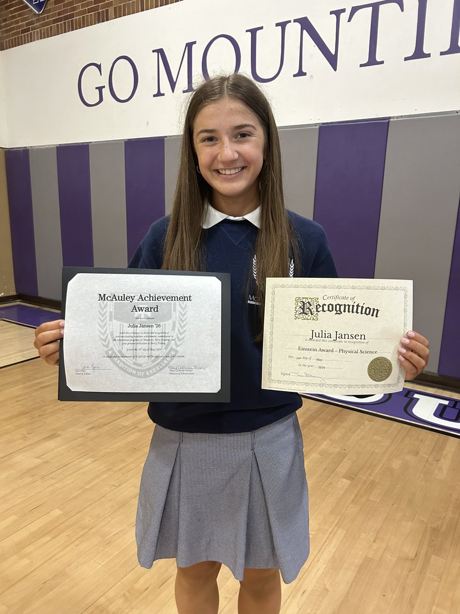 Underclassmen Awards were yesterday at MSM. Hard work is paying off. Blessed to receive the following…

- McAuley Achievement Scholarship
- Einstein Award : Physical Science 

#studentathlete