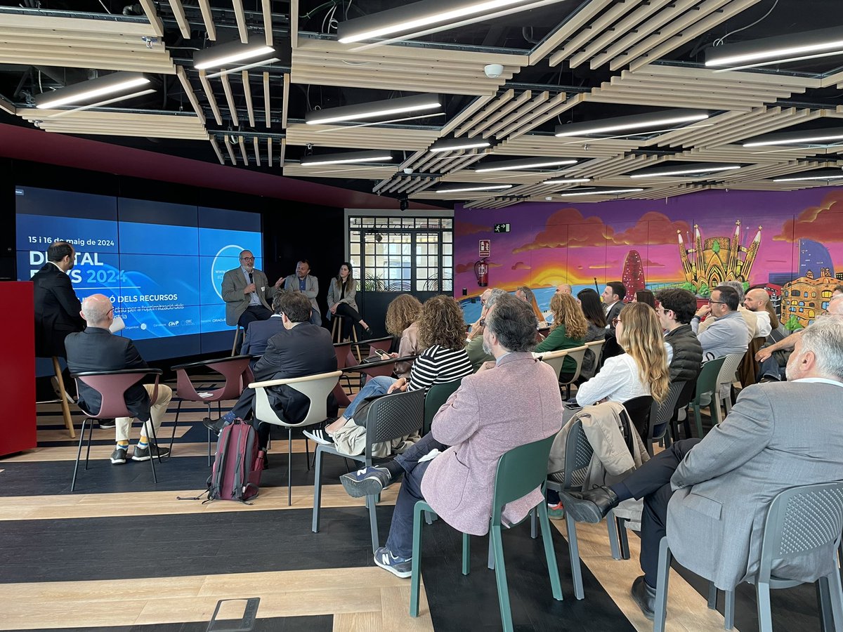 Cluster_Digital's tweet photo. Avui, celebrem la segona jornada del #DigitalDays2024 a @Oracle a la Torre Glòries de Barcelona. Comptem amb dues taules rodones moderades pel @clusterEE i @CatalanWaterP https://t.co/eSOGLF0Hjz