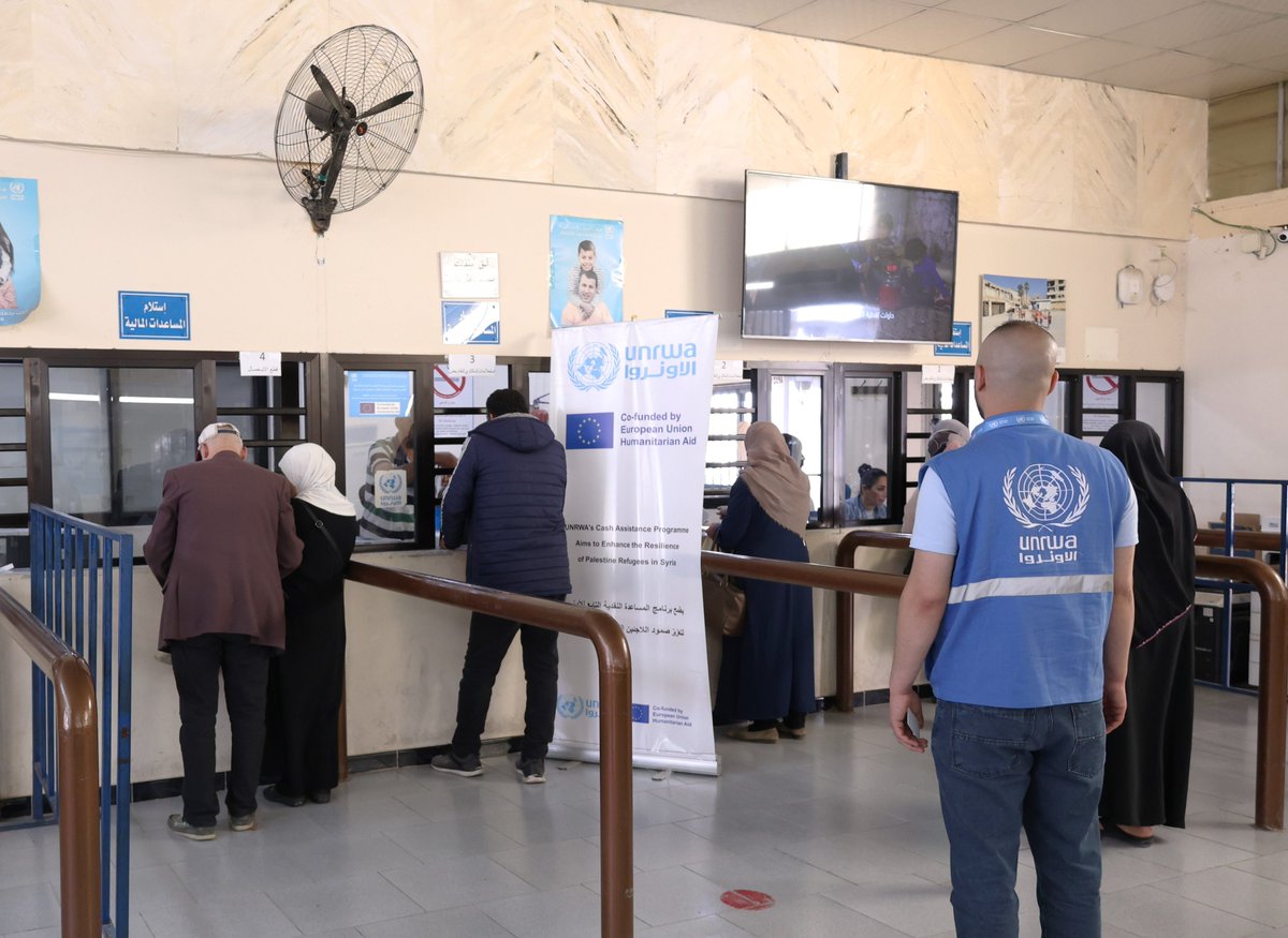 In 2024, @UNRWA will support over 155,000 of the most vulnerable #PalestineRefugees in #Syria with critical cash assistance. This will make a significant difference for many families in the country.

🇪🇺Thanks to partners like @EU_ECHO @ECHO_MiddleEast for making this possible.