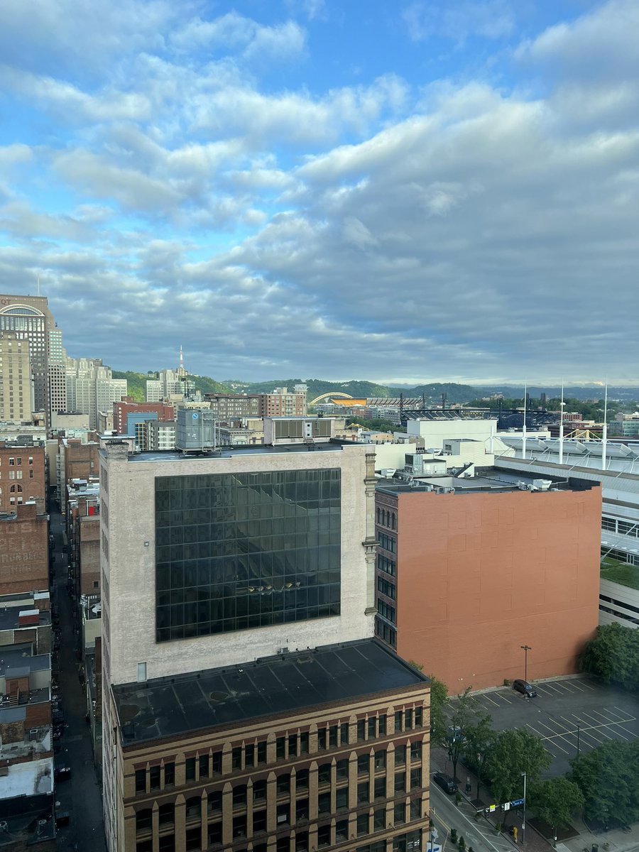 djfurman4tech's tweet image. A beautiful morning to start #PyConUS