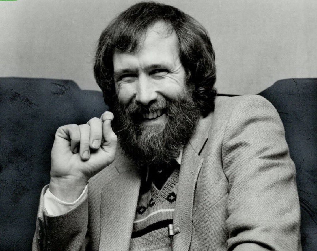 34 years ago the world lost Jim Henson. (May 16, 1990) To celebrate his memory, I ask each of you to make someone’s day a better one. Whether it be through being kind, being helpful, or being silly. That’s what the boss would’ve wanted 💚