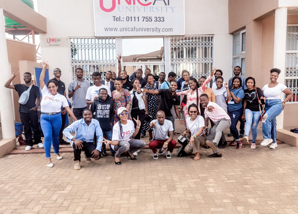 Unicaf University in Malawi, in collaboration with Mhub, hosted a computer skills workshop in Lilongwe! Over 50 young innovators learned about AI, graphic design, and more. Attendees left inspired with new skills and certificates!👉link.unicaf.org/4bFV5MK