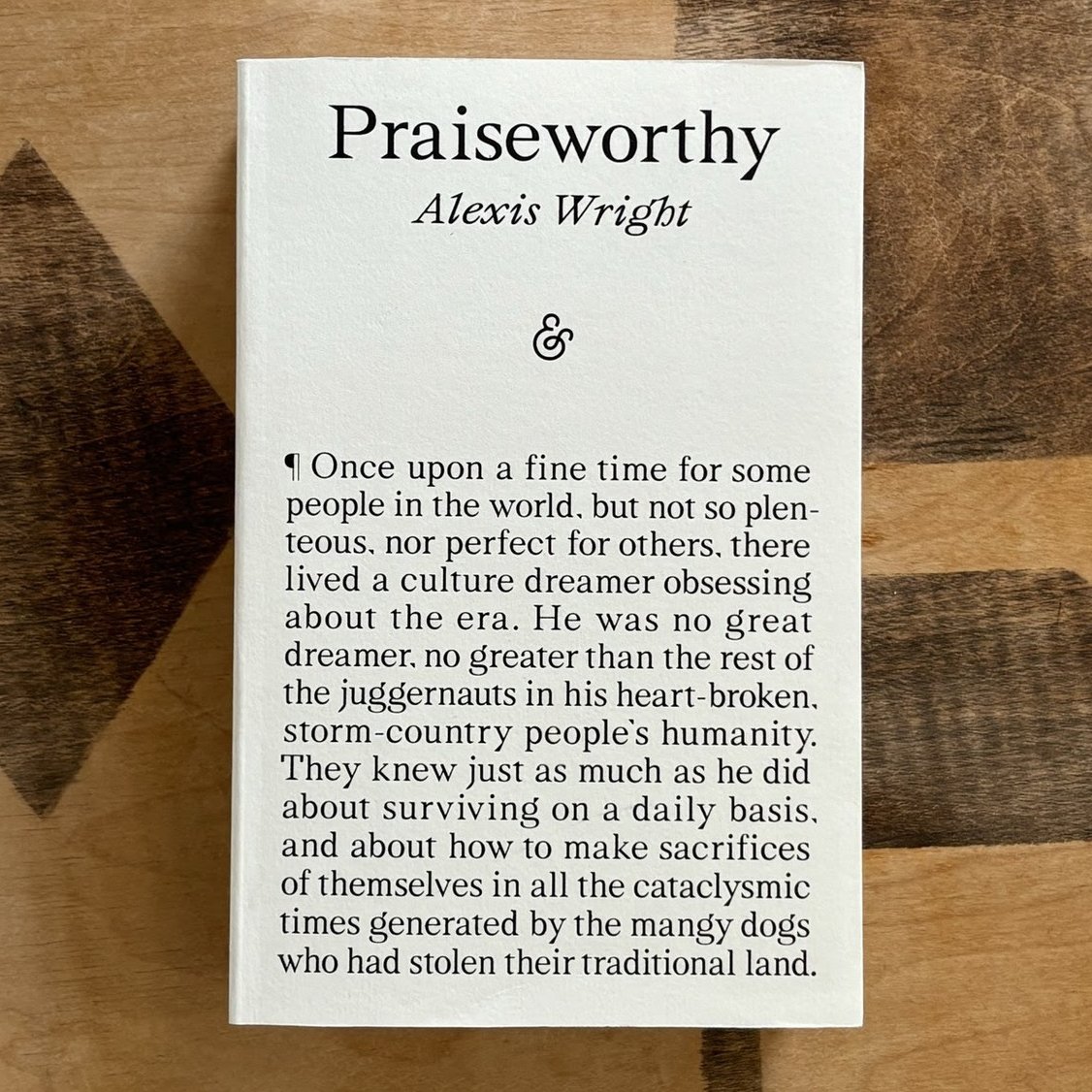 Very deserved congratulations to Alexis Wright as her astonishing, monumental novel Praiseworthy wins the 2024 #JamesTaitBlack Fiction Prize! ✨ uk.bookshop.org/p/books/praise…