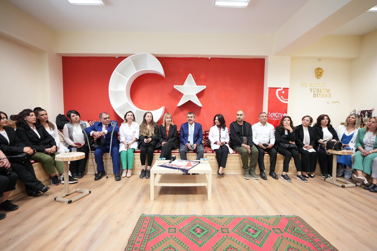 📍Ankara/ Serçev Engelsiz Mesleki Teknik Anadolu Lisesi Serçev Engelsiz Mesleki Teknik Anadolu Lisemizi ziyaret ettik. Öğrencilerimizin hazırladıkları etkinliklere ilgiyle katıldık, sergideki ürünleri inceledik, okul robot ve floor curling takımıyla tanıştık. Meslektaşlarımızla