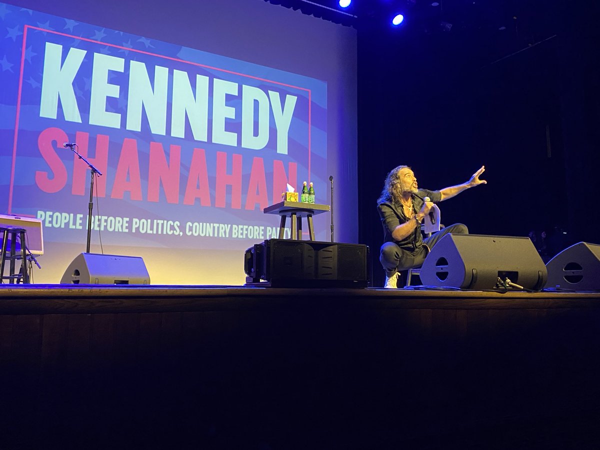 Russell Brand was truly phenomenal last night at the ⁦@RobertKennedyJr⁩ for President fundraiser! The Nashville audience gave him a well deserved standing ovation…