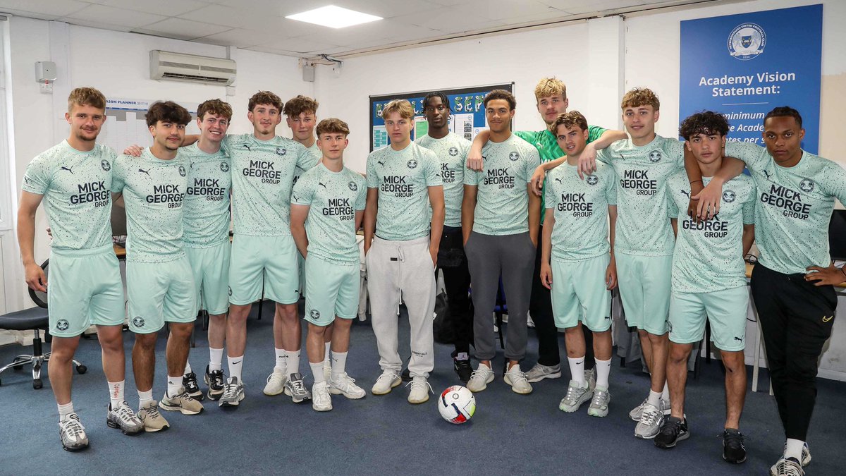 💚 Posh staff across the Weston Homes Stadium and idverde Training Ground have worn something green today as part of #MentalHealthAwarenessWeek.

If anyone at the club including players, staff and fans need mental health support immediate help is available via the