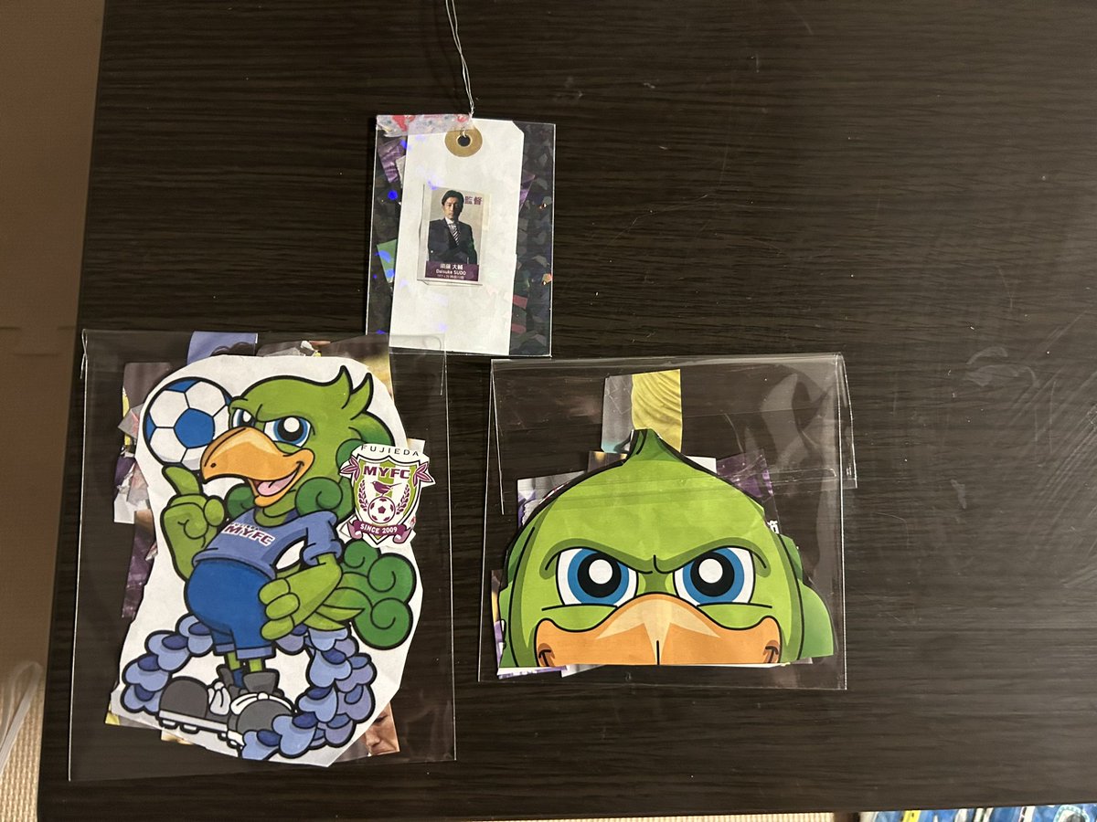 仕事から帰ったら子どもがくれた！
かわいい☺️ どこに付けようかな〜