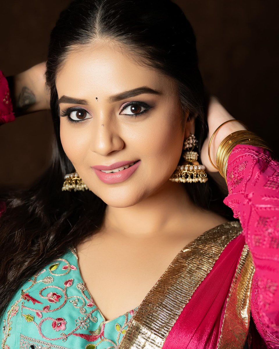 #Sreemukhi