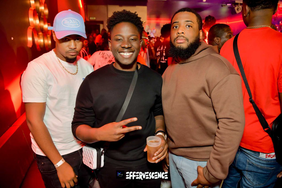 Hello Paris👋🏾
On se retrouve samedi 22 Juin pour l’EFFERVESCENCE - Le Solstice d’été☀️

Récupérez vos places limitées à 10€ et vos photos sur le site effervescenceclub.fr/le-bal-de-leff…

🎟️ my.bizouk.com/effervescence-…