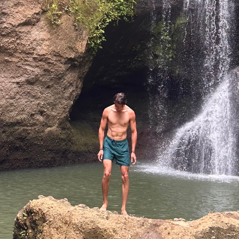 How I manifested my dream reality, traveled the world, worked less, and earned more.

In 5 steps, 25 minutes a day.

Ready to rewrite your destiny? Here's how:

1/ Acknowledge Your Current Reality

Everything in your life, from your relationships to your career, results from your