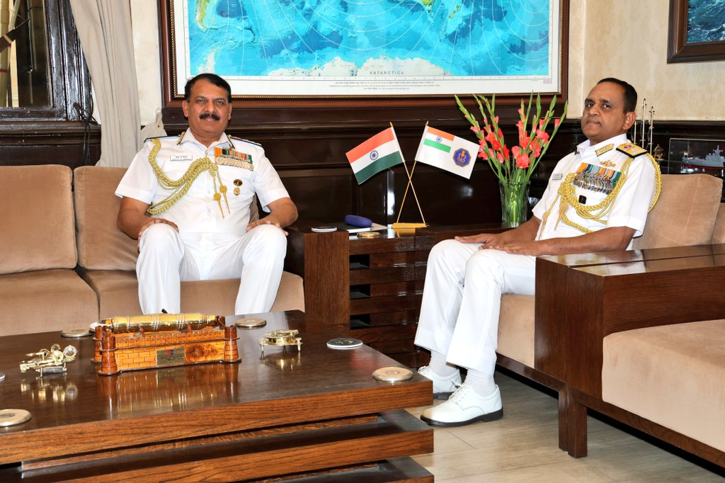 VAdm V Srinivas #FOCinC South #CINC(S) called on Adm Dinesh K Tripathi #CNS at New Delhi on #16May 24. He was accorded a ceremonial Guard of Honour at the South Block lawns. #CINC(S) briefed the #CNS on the overall status & progress of various training & infrastructural