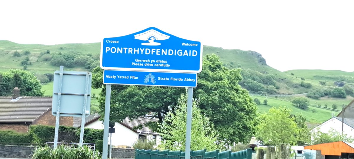 🏏 GOOD AFTERNOON FROM PONTRHYDFENDIGAID🏏 Engagement Days are great for getting the @Chance2Shine message out to new schools. So it's the turn of Ysgol Gynradd Ystrad Meurig this afternoon for a skills and games session @CeredigionActif @AberCC
