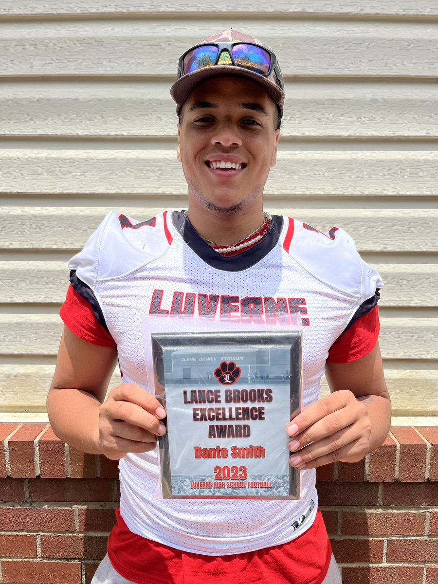 LuverneFootball's tweet image. Pics# 4 Here are the 23-24 Award winners!!