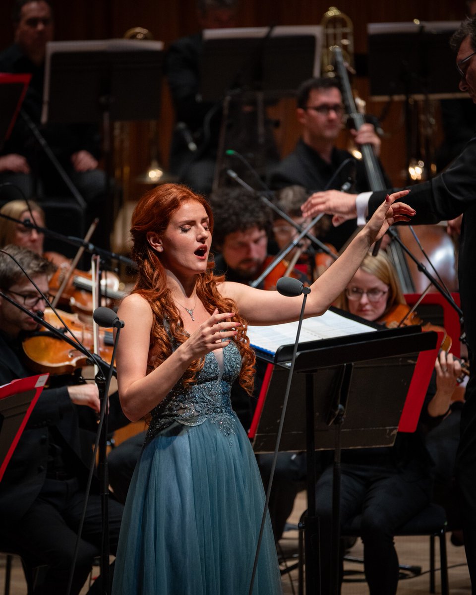 Ilona Ivanova and Mariya Anastasova - your voices truly cast a spell on every @baldursgate3 fan <3 Your performance at the Symphony of the Realms concert was absolutely enchanting, and it was an honour to experience this live! #gmfest2024 #gamemusicfestival