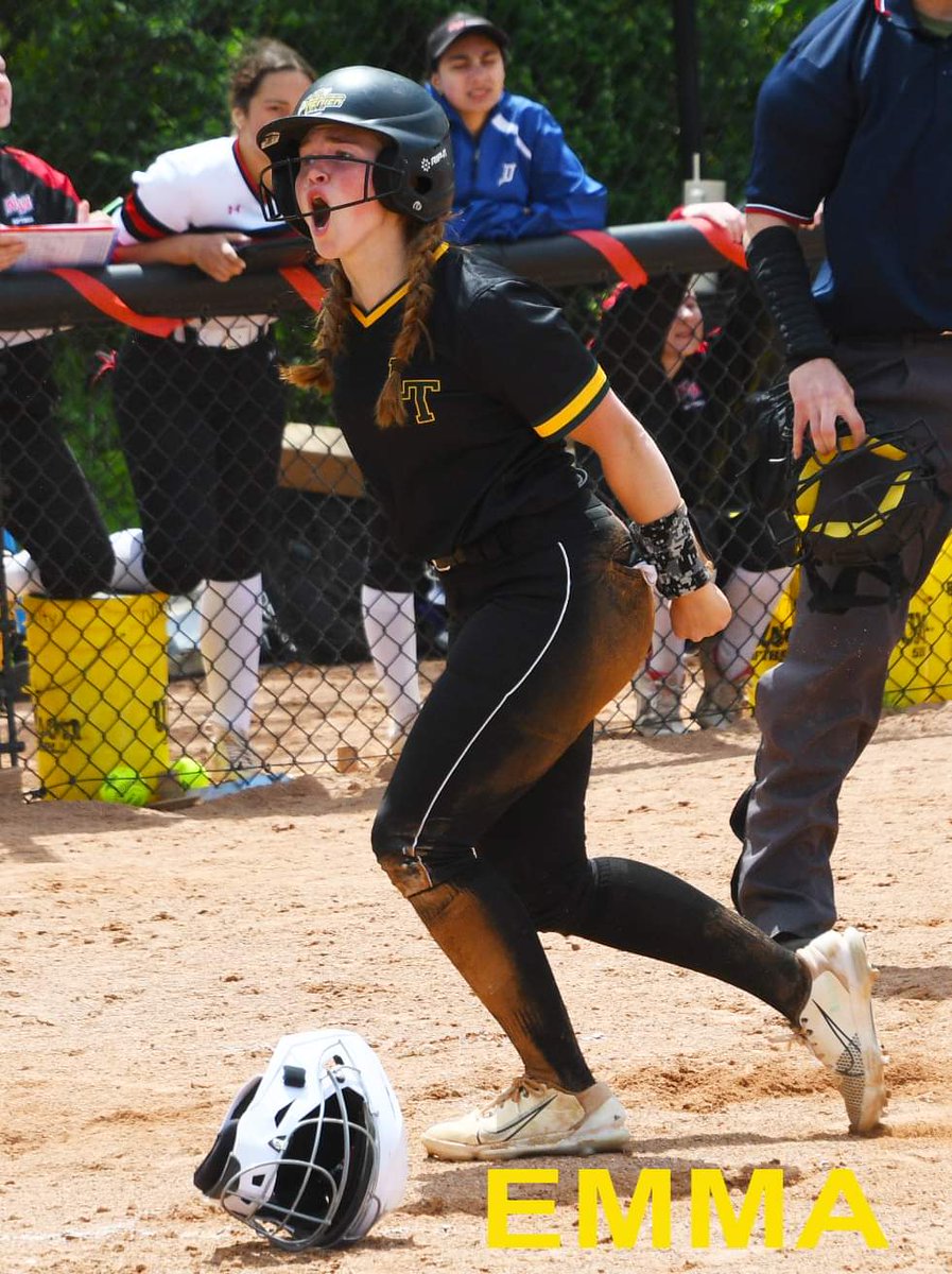 elricII's tweet image. Congratulations to my daughter @FaithSikora and fellow teammates  @GiannaP2025 , @EmmaDow_3 for for making 1st Team All City of @CPLAthletics. 
@LT_Athletics @LaneTech1440 
#GoLaneGo