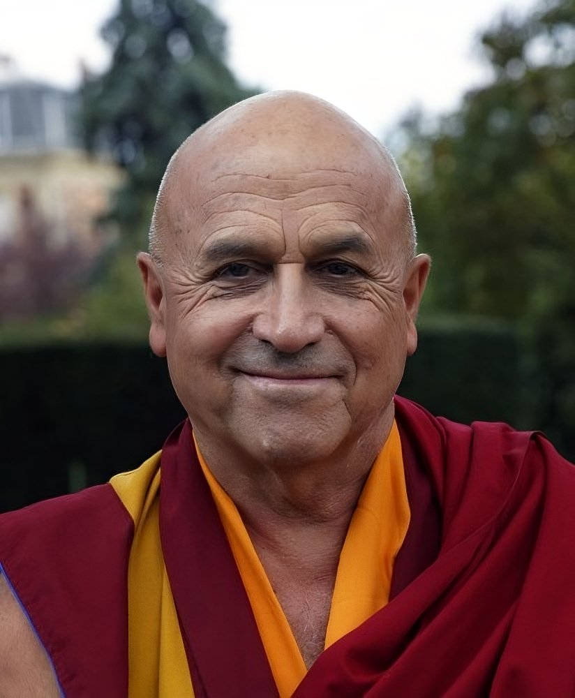 Most people are depressed.

So, I studied the happiest man alive - Monk Matthieu Ricard.

What I found?

A monk’s guide to abundant happiness: