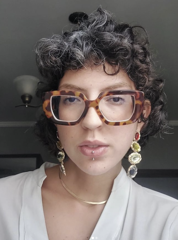 2020 / 2024 
curtinha e assumindo os grisalhos