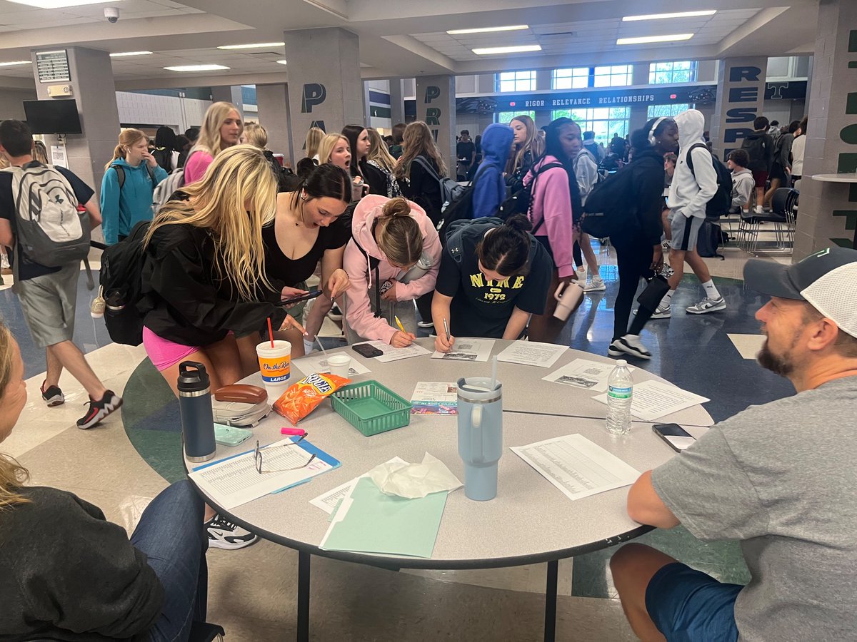 thsgrad2024's tweet photo. If you haven’t signed up for Grad night yet, we’ll be there this Friday answering any last minute questions during Den Time &amp; collecting💲Don’t miss out on  this fun w/the class of 2024 1 last time🎓😊 #lockIn #seniors #thspride @THScaptains @thsactivities @THSAllSports @ag_stl https://t.co/uaQwq3Pd4c