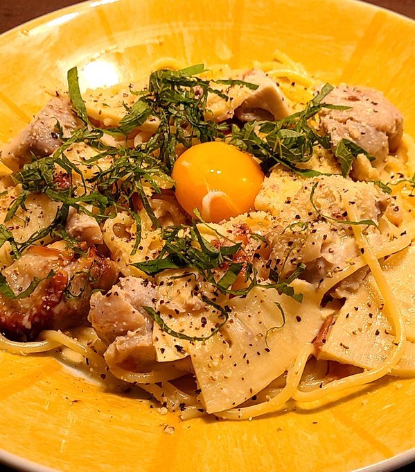 オシャンティーなピッツァとパスタキメてきた 