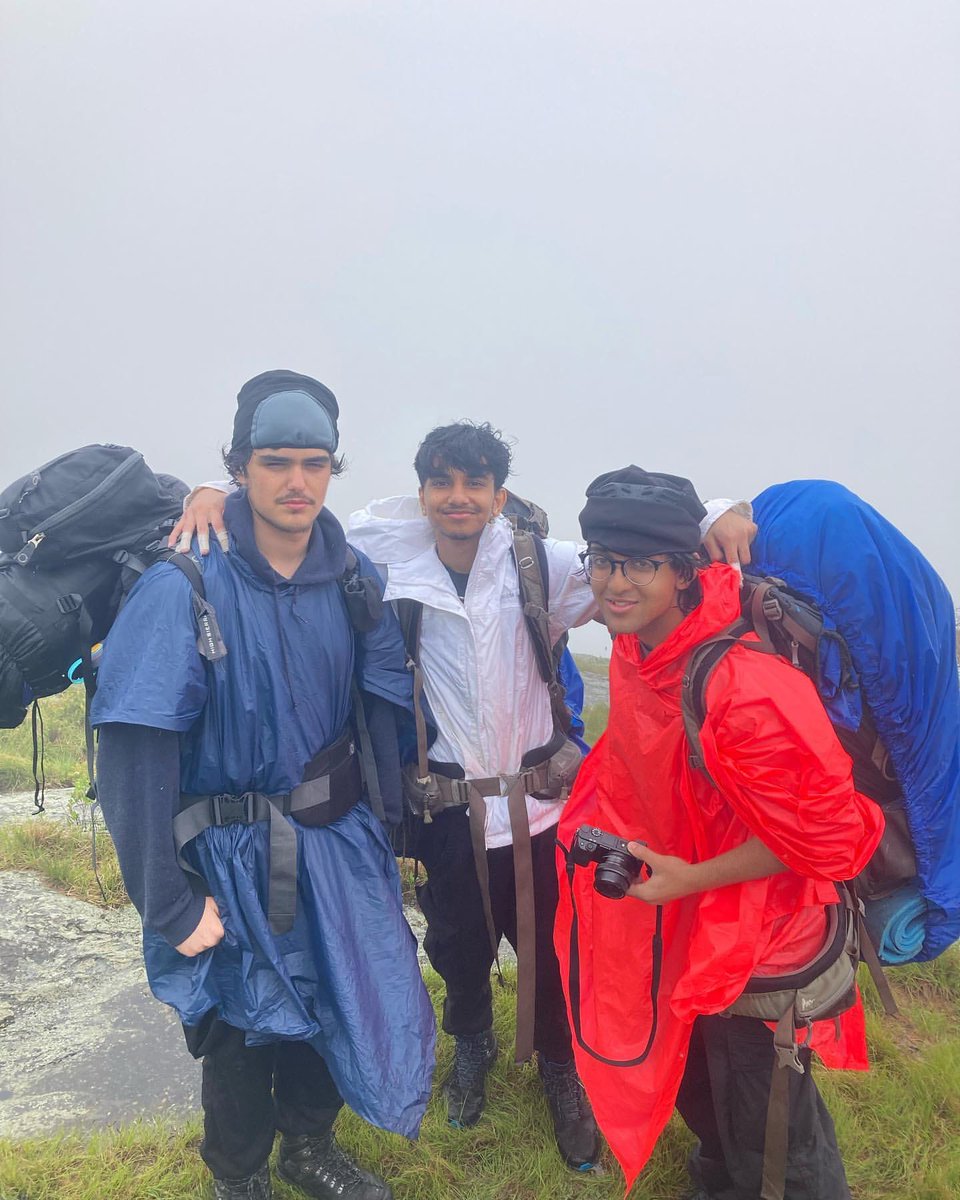 CIOBCitywide's tweet image. What an adventure! Climbing, crossing, and traversing through such stunning landscapes must have been unforgettable, @leaders_hs! Keep reaching new heights! 🏔️🌿 #BackcountryAdventure #StudentExplorers @NYCSchools @DOEChancellor @ruxdanika @OutwardBoundUSA @NYCOutwardBound