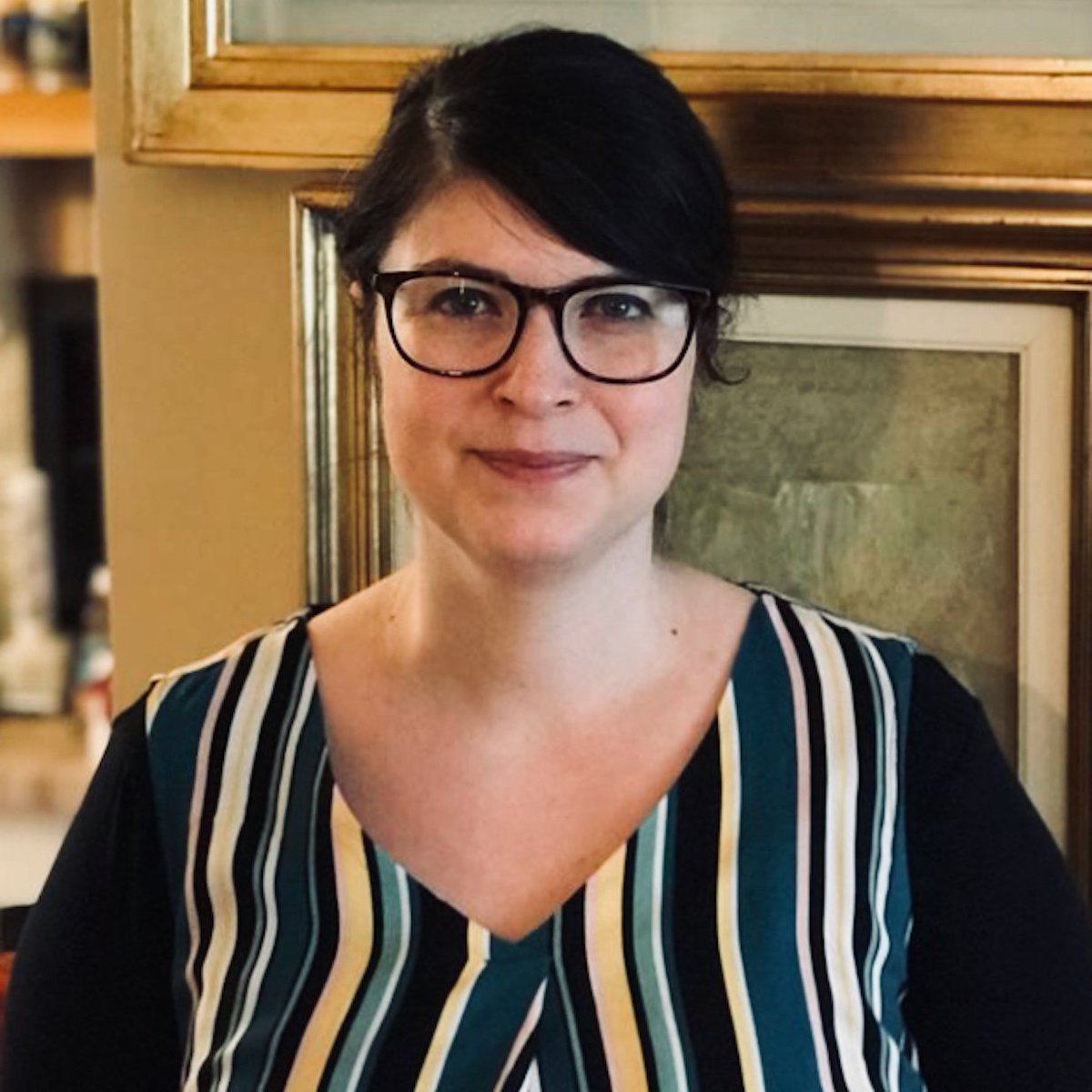LeibnizGWZO's tweet photo. #neuimteam Wir begrüßen unsere neue Kollegin Alexandra Chiriac😊! Auf Einladung unserer Direktorin Maren Röger #GWZO ist die Kunsthistorikerin im Rahmen eines Henriette Herz-Scouting-Programms der Alexander von Humboldt-Stiftung bis 2026 Stipendiatin an unserem Institut. https://t.co/Uds0PMNEWI