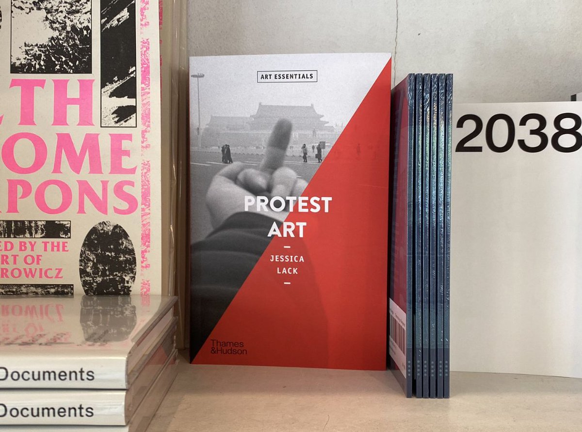 Hilary Powell (@hilaryspowell) on Twitter photo Congratulations Jessica Lack on the new <a href="/thamesandhudson/">Thames & Hudson</a> book 'Protest Art'. Our 'Bank Job' and the exploded golden 'debt in transit' van 'Big Bang 2' are in it. Look forward to reading! Great design coincidentally by Walthamstow friend <a href="/joanaanna/">Joana Niemeyer</a> Congratulations Jessica Lack on the new <a href="/thamesandhudson/">Thames & Hudson</a> book 'Protest Art'. Our 'Bank Job' and the exploded golden 'debt in transit' van 'Big Bang 2' are in it. Look forward to reading! Great design coincidentally by Walthamstow friend <a href="/joanaanna/">Joana Niemeyer</a>