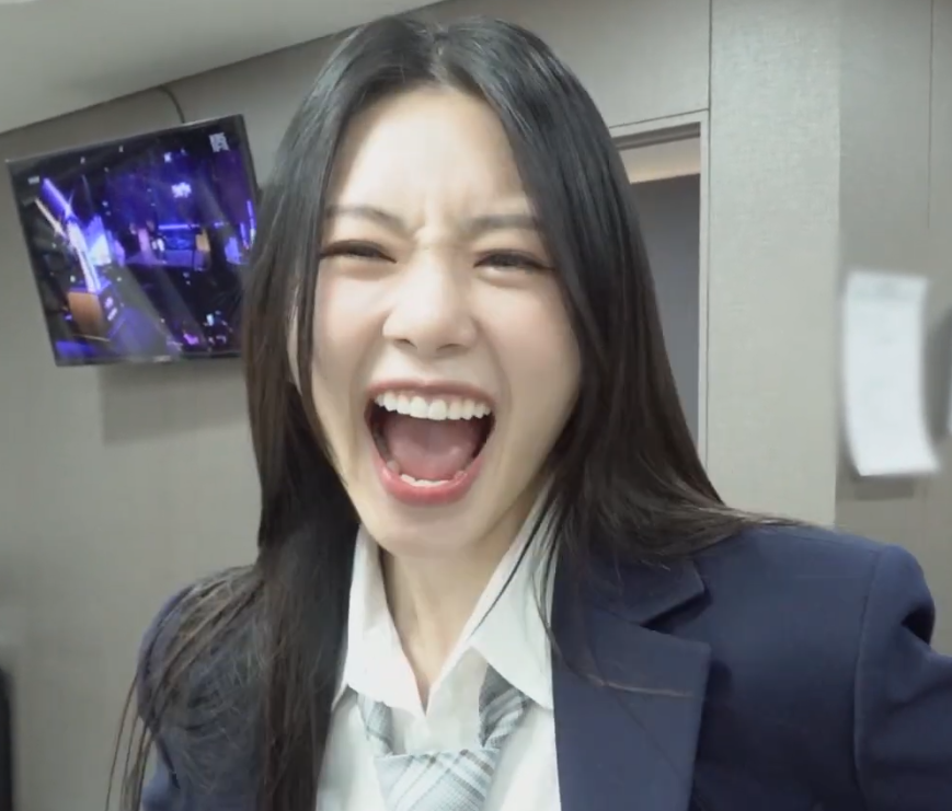 insomnicsy's tweet photo. 🌞ITS JIU DAY🌞

#HappyJIUday https://t.co/G4x0OqT1nH