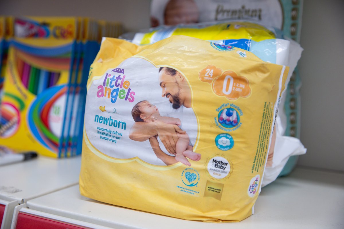 Afternoon folks, we're in desperate need of nappies, any brand, any size, if you can help we'd be super grateful. You can find details on how to donate here - woodstreetmission.org.uk/support-us/don… Thanks everyone, any shares appreciated too #Manchester #Salford #Poverty