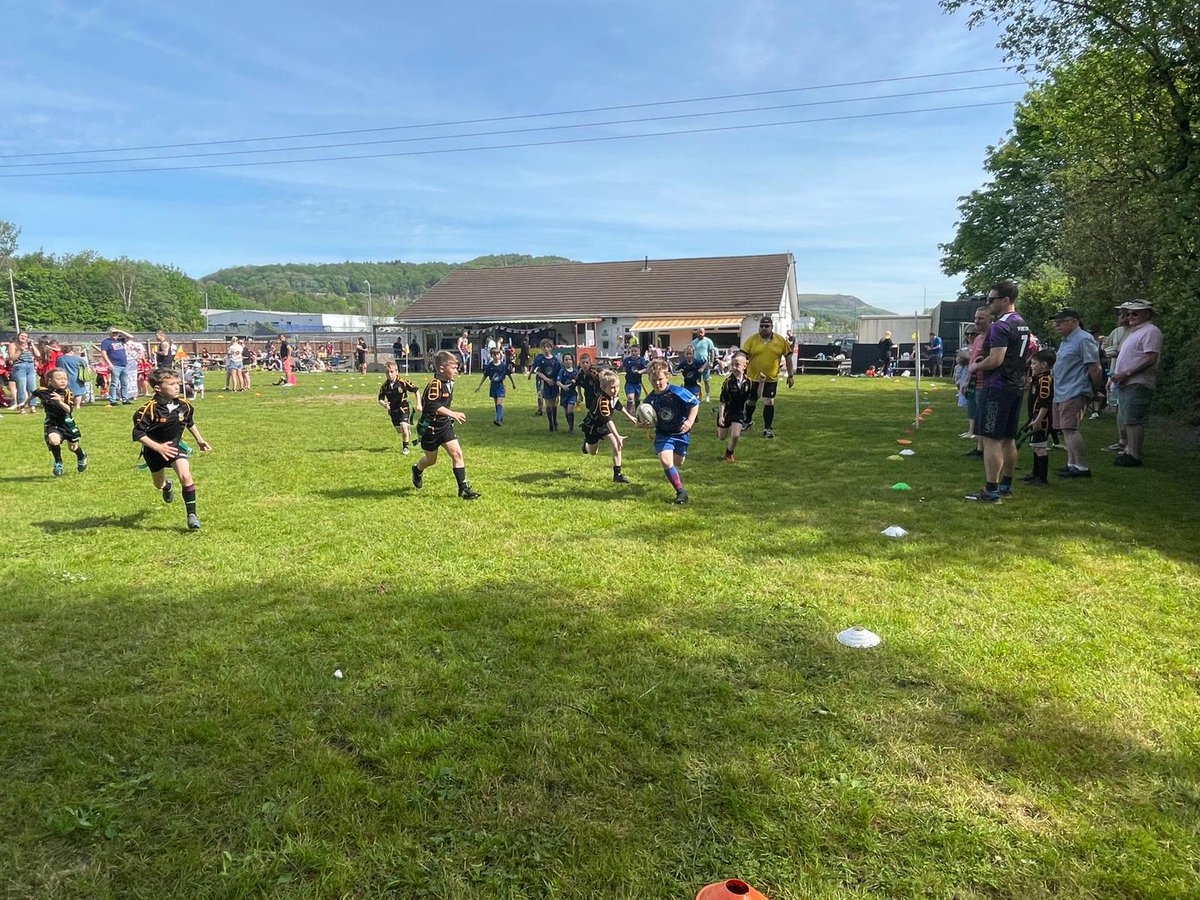 Glais RFC Minis & Juniors (@glaisrfcjuniors) on Twitter photo Thank you <a href="/PontardaweRFC/">Pontardawe RFC</a> & Pontardawe Royal British Legion Branch for the invite to the tag tournament on Saturday. It was a great day, all our players really enjoyed and loved their medals 🏅. Well done to everyone who organised it and also the refs 👍🏻 Thank you <a href="/PontardaweRFC/">Pontardawe RFC</a> & Pontardawe Royal British Legion Branch for the invite to the tag tournament on Saturday. It was a great day, all our players really enjoyed and loved their medals 🏅. Well done to everyone who organised it and also the refs 👍🏻