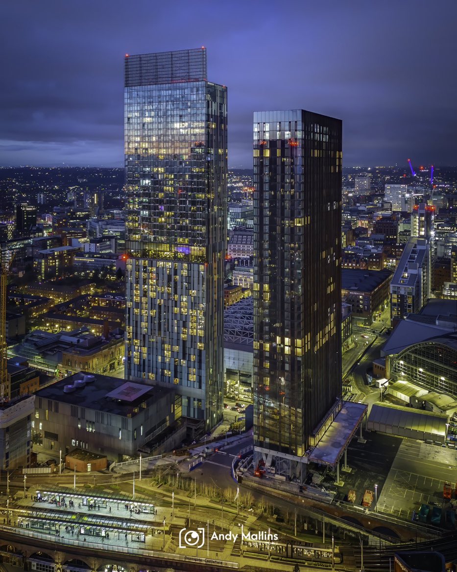 Blue Hour at it’s very best! 📸 | @andymallins