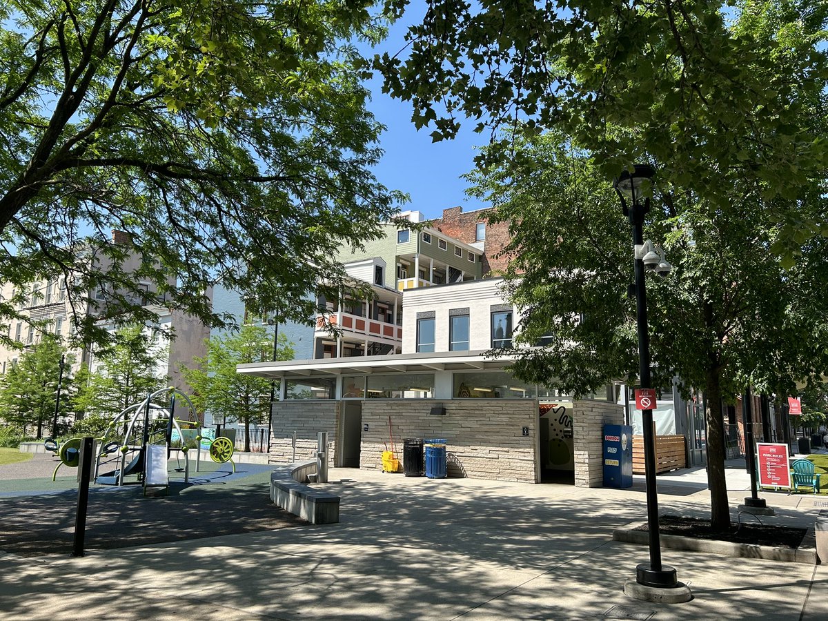 Congress for New Urbanism (CNU) in Cincinnati

Neighborhoods: Over the Rhine and Pendleton