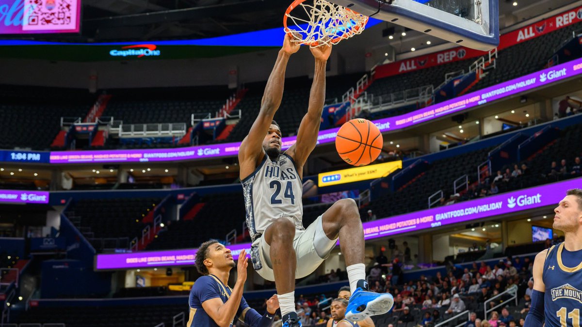 NEWS: Georgetown is prepared to offer transfer Supreme Cook a massive NIL deal to return if they cannot find a center in the portal, per source.

Cook averaged 10.5 PPG and 8.0 RPG for the Hoyas last season before entering the transfer portal in April.