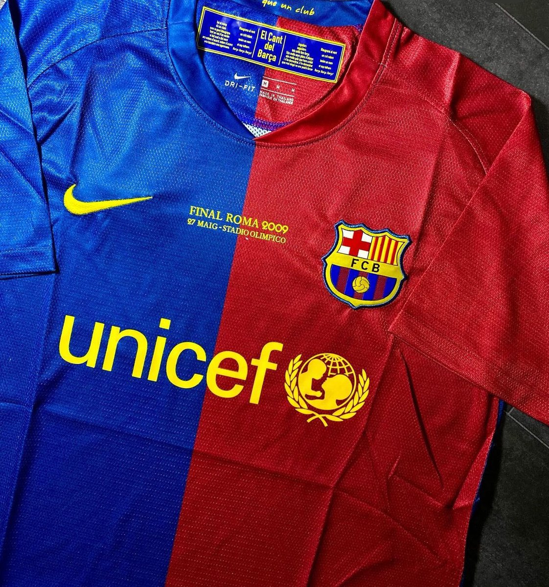 Somhiseremfcb's tweet photo. 💣🎁 SORTEO EXPRÉS.

✅Para participar: 

- Dale RT 🔁  y MG al tweet ❤️
- Sigue a @Ctinfo_17 y a @Somhiseremfcb
 
- *OPCIONAL* Mencionar a un amigo (doble participación) https://t.co/eHocOcKkHp