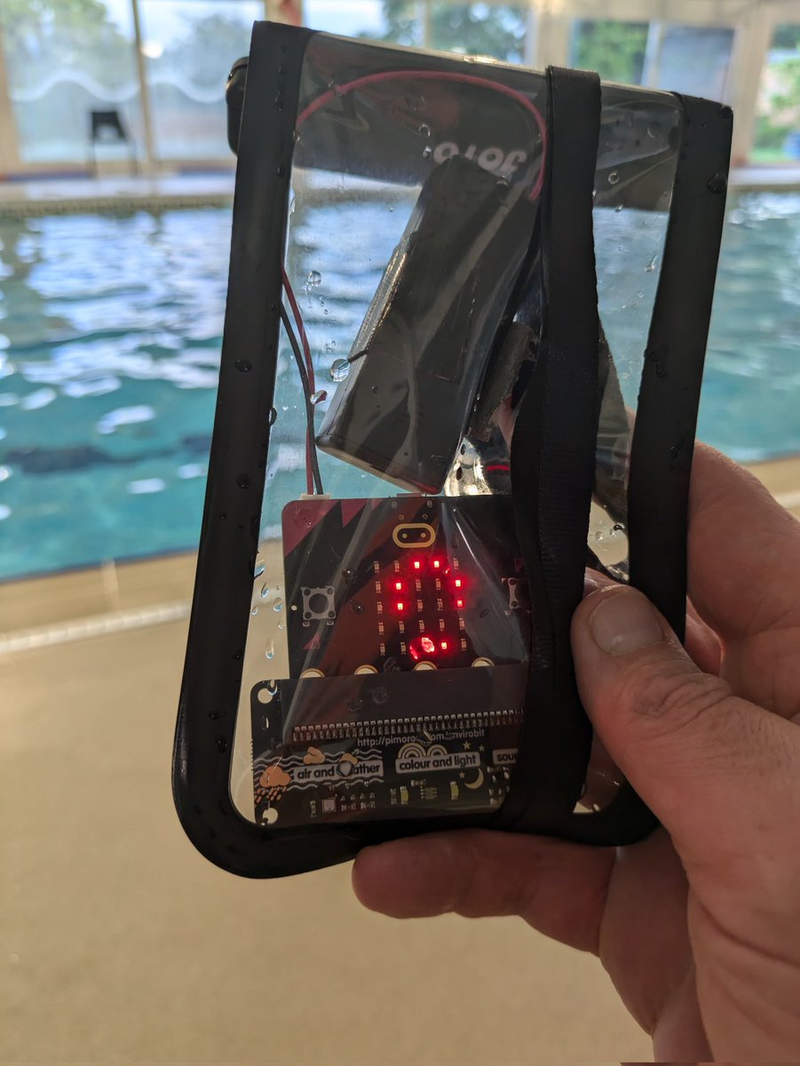I'm at the pool and my improvised @microbit_edu dive computer did measure depth! 🏊 The waterproof bag worked too, no soggy electronics after the test 😀 ...so far so good! 👍
