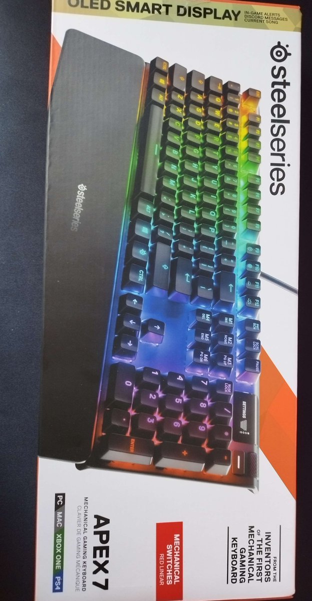 Dzięki <a href="/ggdab_com/">GGDAB</a> za klawkę , gram na padzie ale chyba <a href="/FortniteGame/">FortniteGame</a> woła mnie do grania na klawie 😀