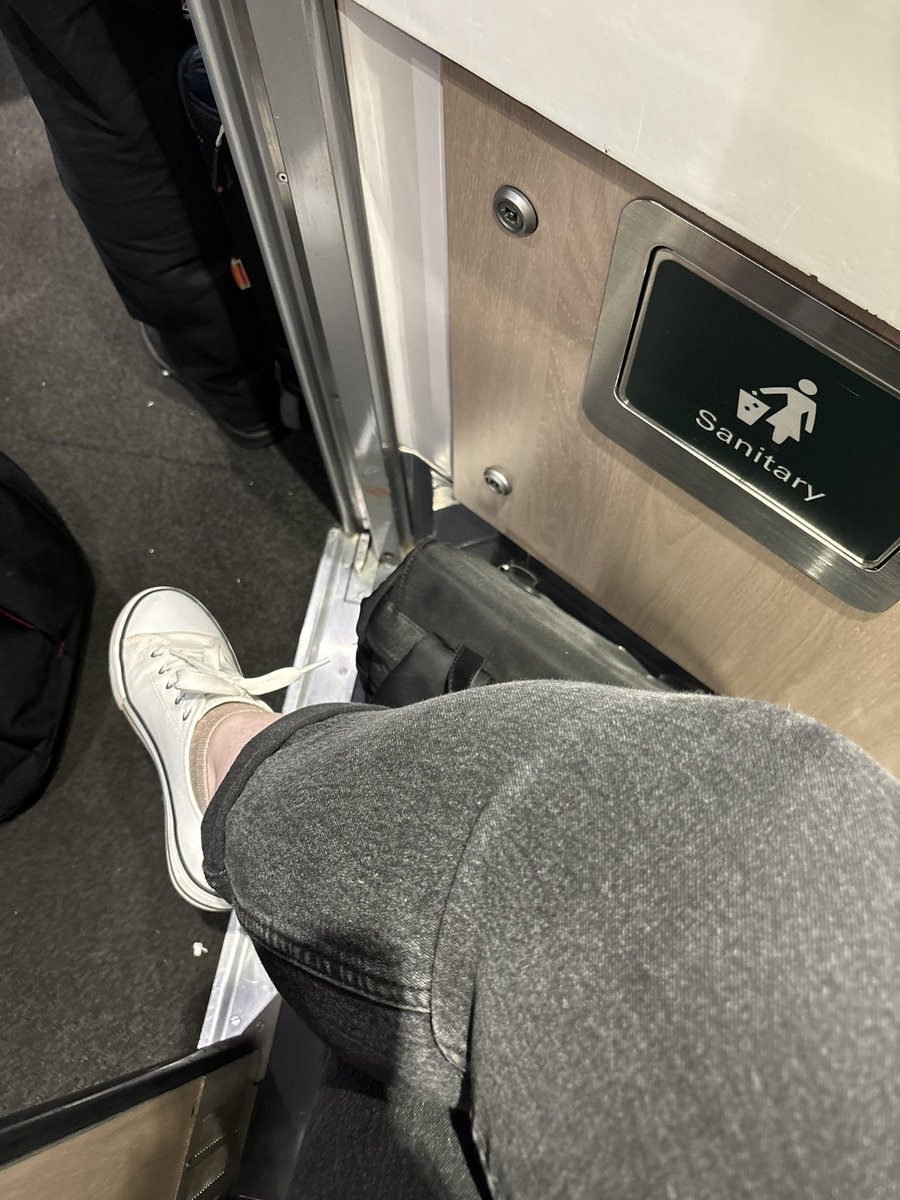 Tell me you’re a commuter without telling me you’re a commuter.

I’ll start.