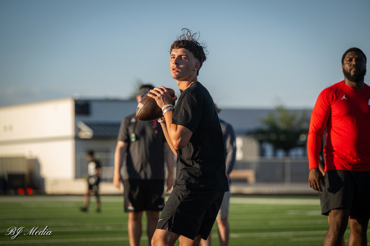 One of the biggest transfers this offseason is 2023 Freshman of the Year Cam Allen moving from Central to Chaparral. The ‘27 QB threw for over 2,100 yards and 28 TDs with just three interceptions last season.