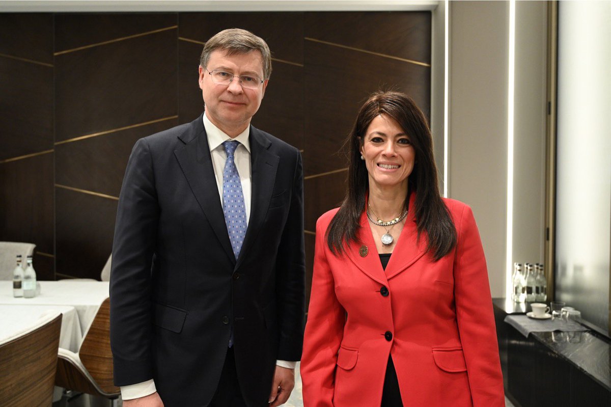 Good to catch up with Egypt’s Minister of International Cooperation @RaniaAlMashat today. We engaged on👇 📌 The Strategic and Comprehensive Partnership 📌 Significant strides made in implementing #EU support for 🇪🇬 📌 Prospects to modernise our trade and investment relations