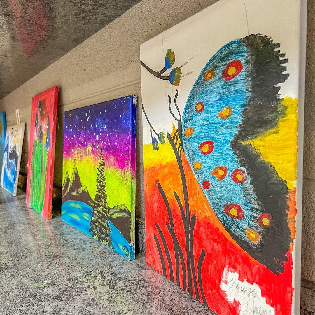 Happy #DrawingDay! In the Clubs and at our school site, Mesa Arts Academy, we let youth and teens creativity flow. Check out some of the amazing artwork from our kids! 🎨🖼️ #BGCAZ #GreatFutures #Artist #Draw #Painting #Creativity #Arts