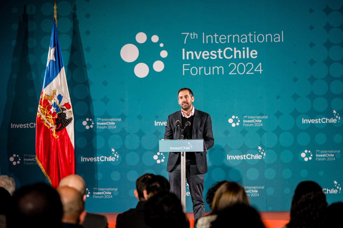La VII versión de #InvestChileForum atrajo proyectos de inversión por US$9 mil millones asociados a la creación de 3 mil empleos permanentes. El Presidente @GabrielBoric participó junto al ministro @Nico_Grau, destacando las oportunidades de inversión en Chile.