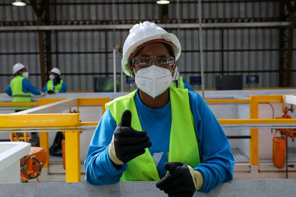 🫶👪 #365DíasContigo | Arrancamos con el plan piloto de recolección diferenciada y puesta en marcha de la planta de separación de residuos sólidos. Con ello buscamos hacer de Quito una ciudad que aprovecha sus residuos. #QuitoRenace
