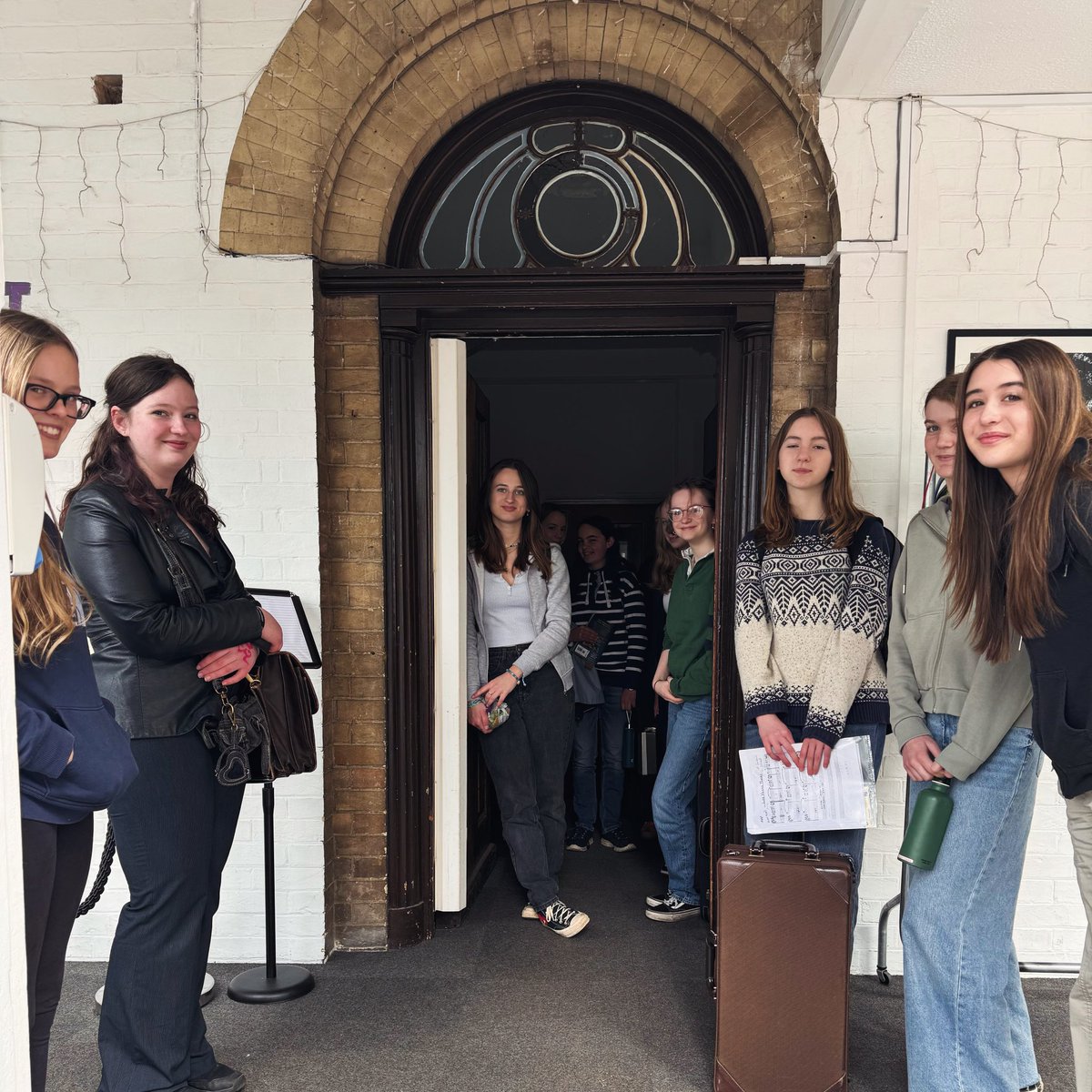 We are loving our new home at Fairycroft in Saffron Walden. Here we are on our first session there. Excited for all our future plans and sharing more with you.

#saffronwalden #futuretalent #musiceducation #jazzfutures #girlsplayjazz @WomeninJazzMed <a href="/HannahHortonSax/">Hannah Horton</a>