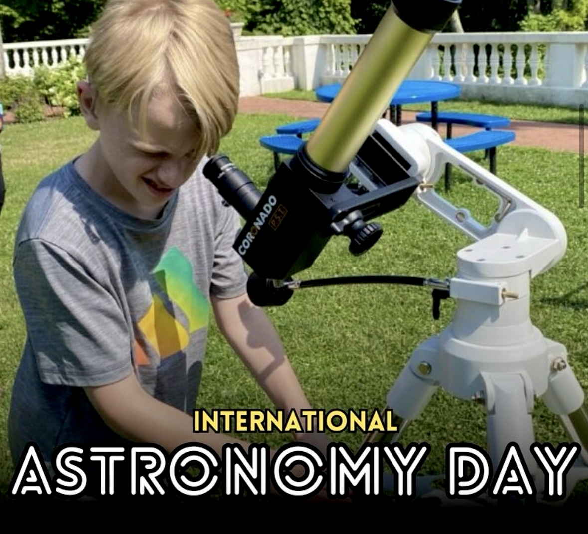 Celebrate #InternationalAstronomyDay at <a href="/TheVanderbilt/">Suffolk County Vanderbilt Museum and Planetarium</a> Museum Reichert Planetarium this Saturday, 5/18, 11am - 3pm! 🌟🔭🌕#discoverlongisland