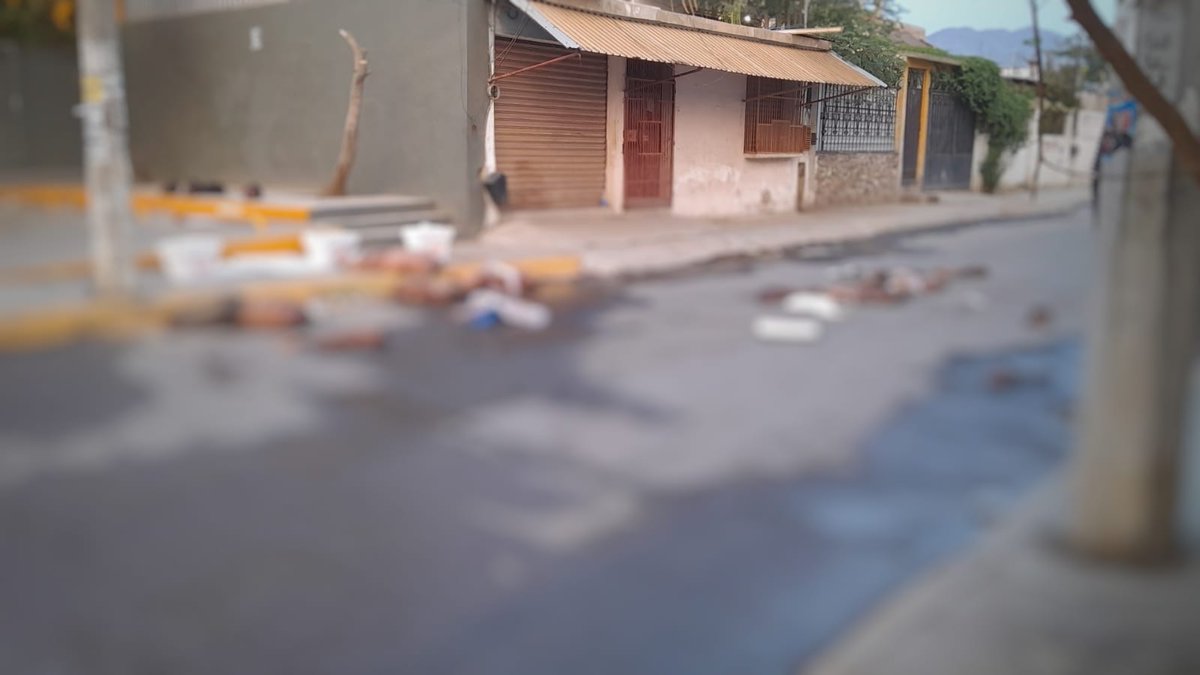En el país de los abrazos dejan en calles de Acapulco los cuerpos de cuatro personas desmembradas y decapitadas