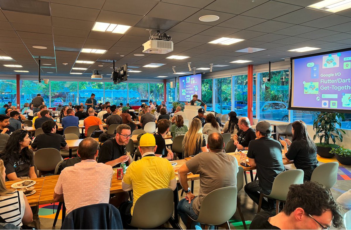 Always fun to hang out with the amazing #Flutter community. This time was even more special with folks gathering from all over the world for #GoogleIO 

<a href="/nlycskn/">Nilay Coskun</a> <a href="/anelvro/">Anel Rodríguez</a>  - thanks for putting together a great evening and great to see all the Flutter friends, old and new!