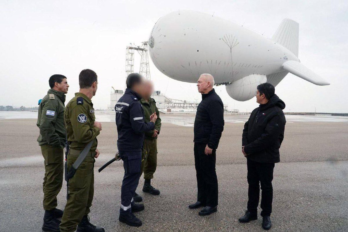 ⚡️BREAKING 

Hezbollah has struck a $175 million strategic spy balloon belonging to the Israeli air force with an air-to-ground missile launched from a drone

Iranian weaponry is crushing expensive Western weaponry