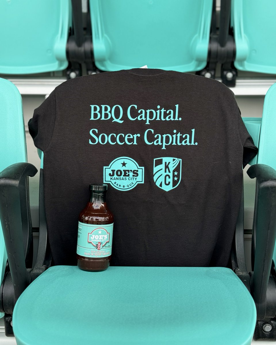 Happy National BBQ Day to those who celebrate 🤤 Win this iconic limited edition shirt, a teal bottle of legendary BBQ sauce and two tickets to a match at @cpkcstadium 👏 How to enter to win: ➡️ Follow @thekccurrent & @joeskc ➡️ Like this post ➡️ Repost and tag 1 friend