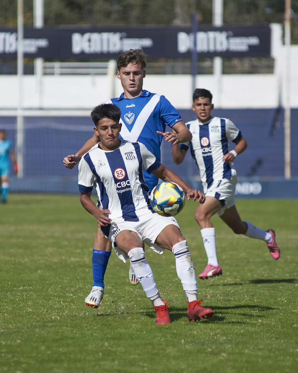 Juegan los pibes💙⚽️ 📆 Por la fecha 8 del Campeonato Juvenil de Liga Profesional de Fútbol, #Talleres jugará este sábado ante Godoy Cruz. 🏠 En La Boutique: 7ma | 9 hs 8va | 11 hs 9na | 12:50 hs 🚍 En Mendoza: 4ta | 9 hs 5ta | 11 hs 6ta | 12.50 hs #JuvenilesTalleresLPF